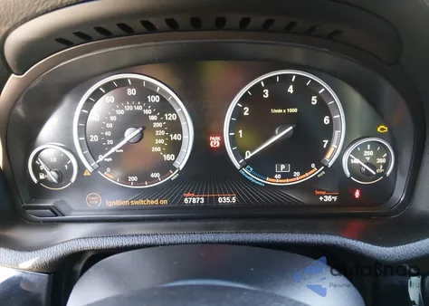 2015 BMW X3 xDrive28I z USA, uszkodzony, nr VIN 5UXWX9C50F0D53432